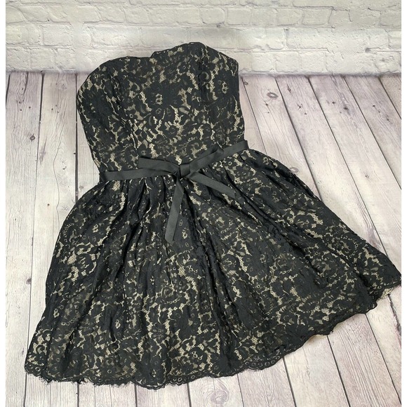 NWT Robert Rodriguez for Neiman Marcus Lace Strapless Formal Cocktail Dress sz 6 - Picture 3 of 16